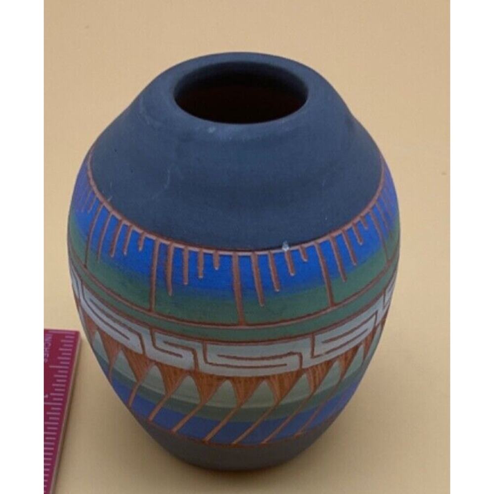 Indian Hand Etched Painted Clay Pottery Vase 3.25"‎ Tall, Mid-Century
